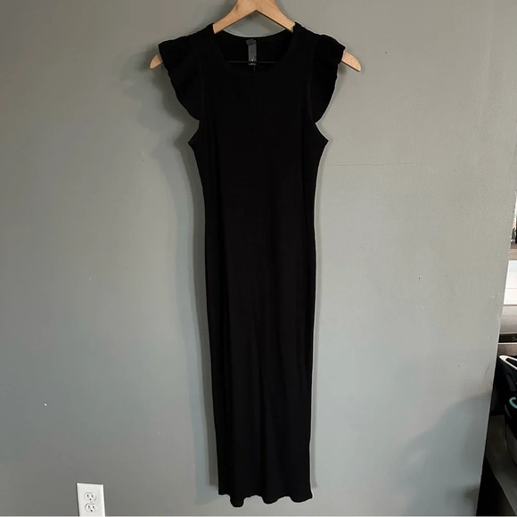 Francesca's Fitted Black Knit Dress. Size Small. NWT.‎ Flutter Sleeves - Picture 1 of 8